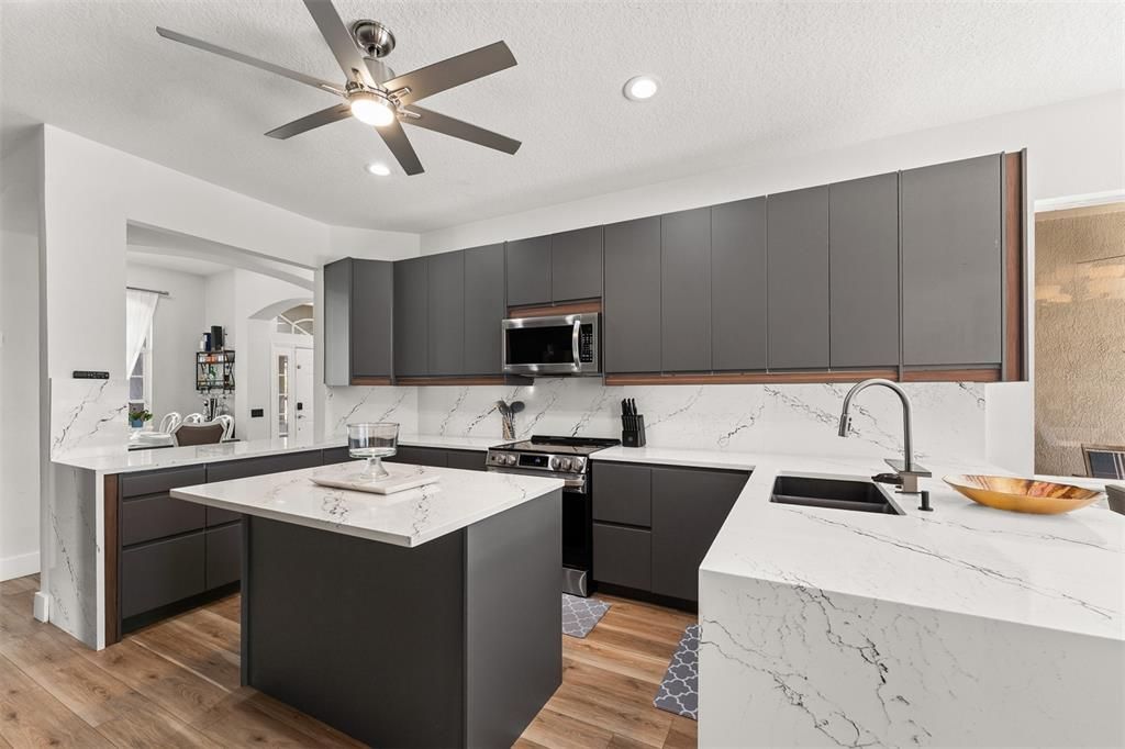 For Sale: $829,900 (5 beds, 3 baths, 3232 Square Feet)