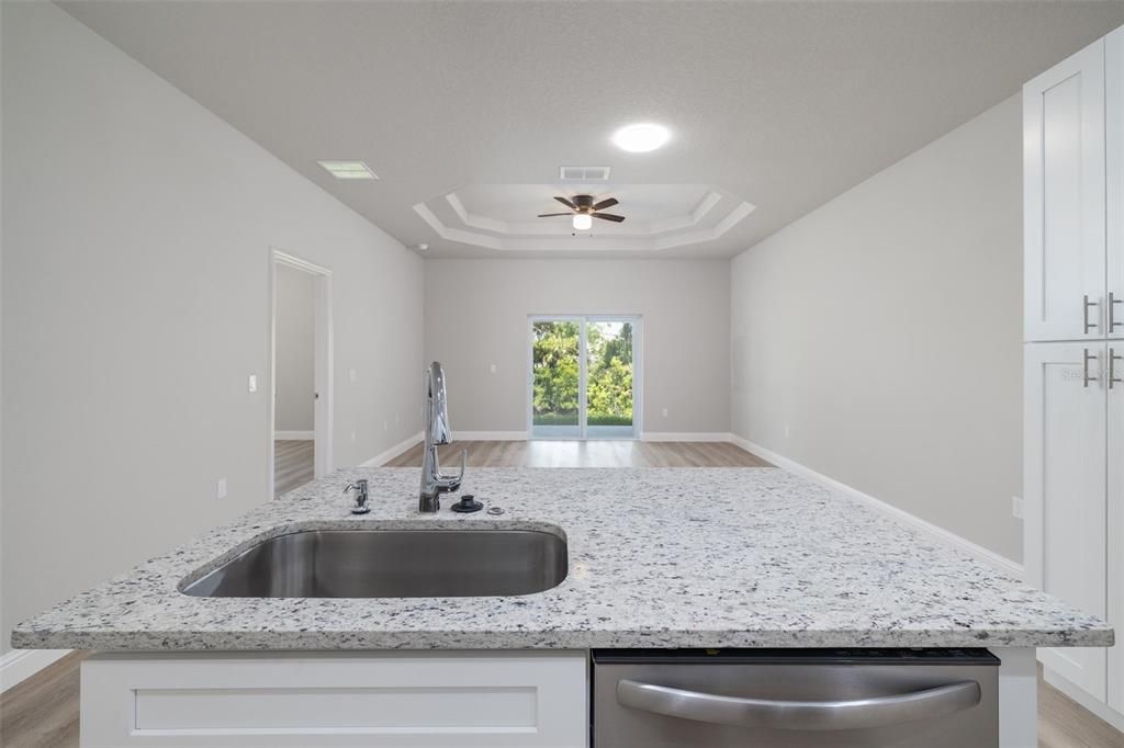 For Rent: $1,650 (3 beds, 2 baths, 1187 Square Feet)