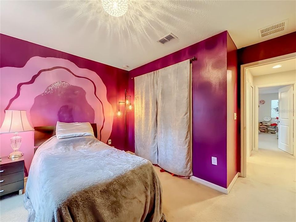 For Sale: $575,000 (4 beds, 3 baths, 2439 Square Feet)