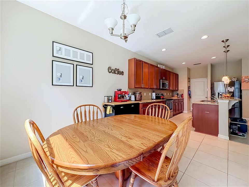 For Sale: $575,000 (4 beds, 3 baths, 2439 Square Feet)