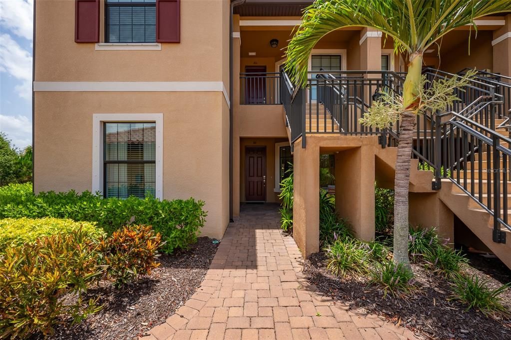 For Sale: $445,000 (2 beds, 2 baths, 1528 Square Feet)