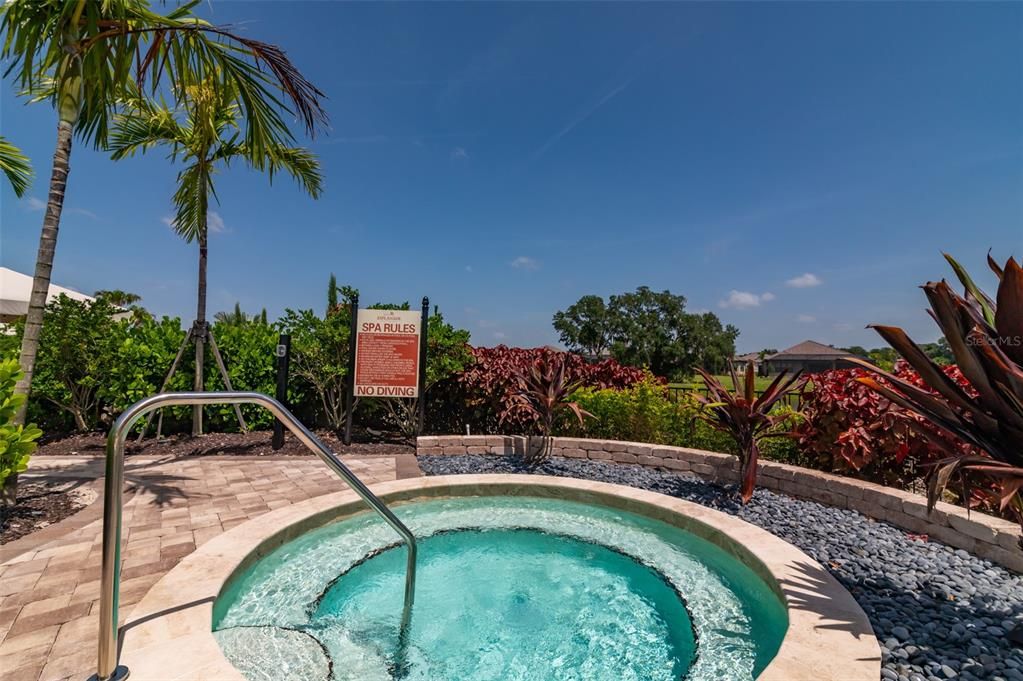 For Sale: $445,000 (2 beds, 2 baths, 1528 Square Feet)