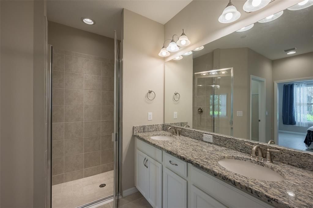 For Sale: $445,000 (2 beds, 2 baths, 1528 Square Feet)