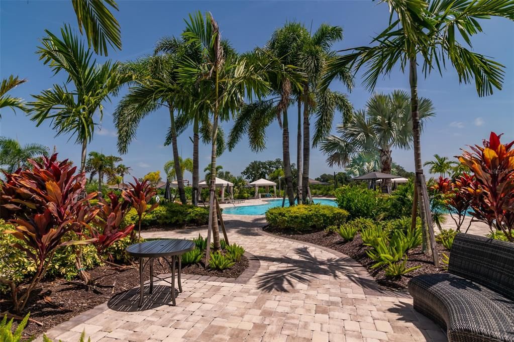 For Sale: $445,000 (2 beds, 2 baths, 1528 Square Feet)