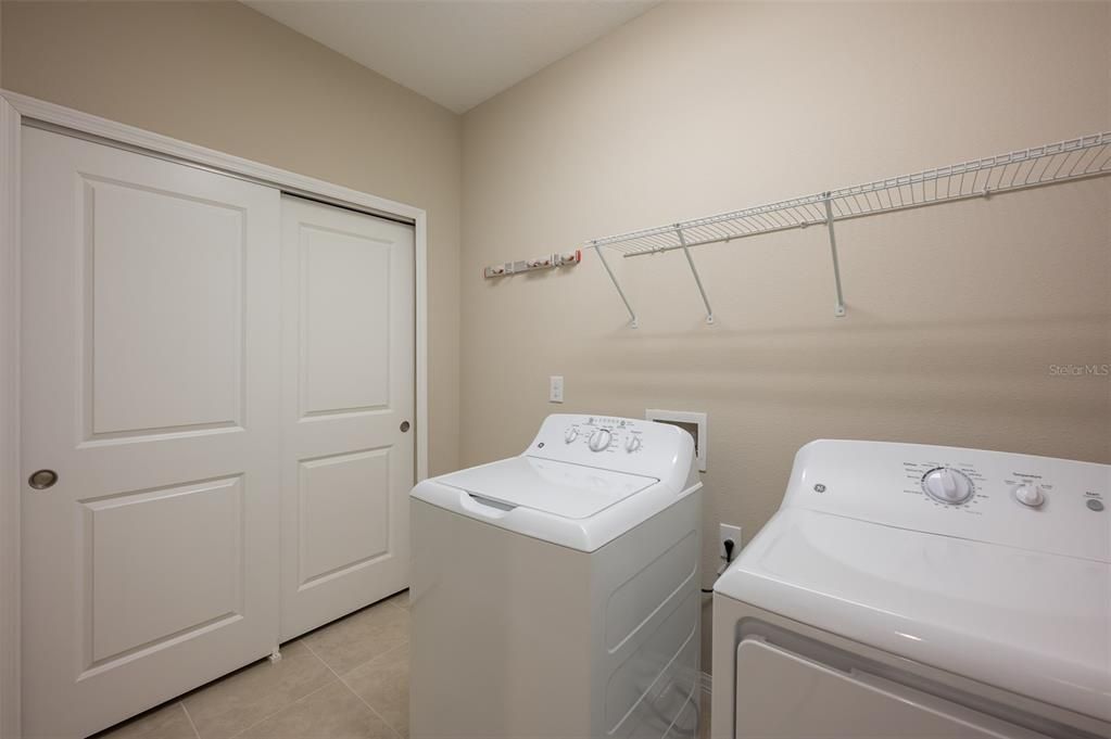 For Sale: $445,000 (2 beds, 2 baths, 1528 Square Feet)