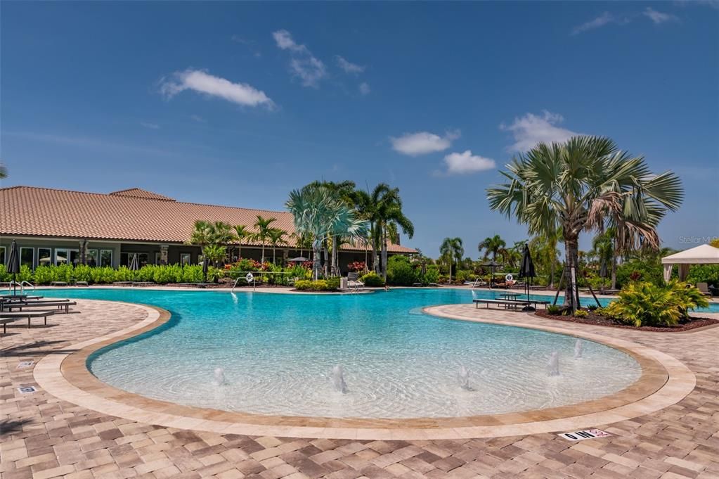 For Sale: $445,000 (2 beds, 2 baths, 1528 Square Feet)