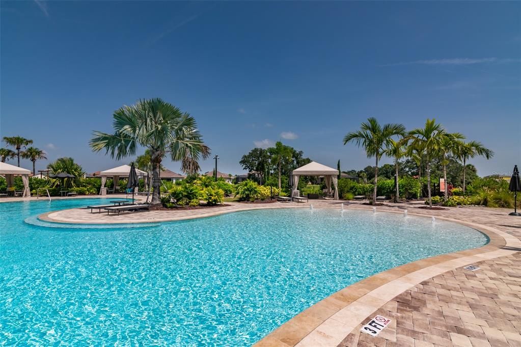For Sale: $445,000 (2 beds, 2 baths, 1528 Square Feet)