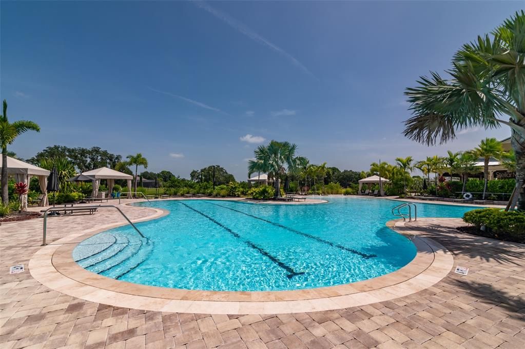For Sale: $445,000 (2 beds, 2 baths, 1528 Square Feet)