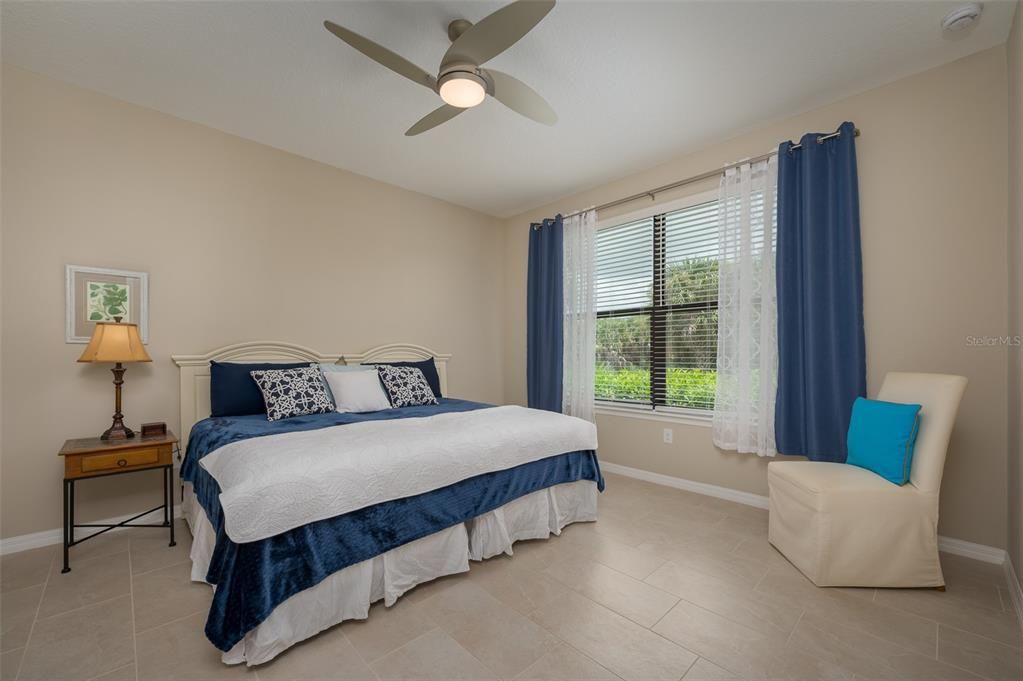 For Sale: $445,000 (2 beds, 2 baths, 1528 Square Feet)