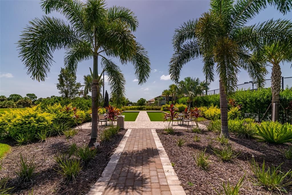 For Sale: $445,000 (2 beds, 2 baths, 1528 Square Feet)