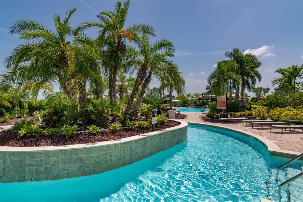 For Sale: $445,000 (2 beds, 2 baths, 1528 Square Feet)