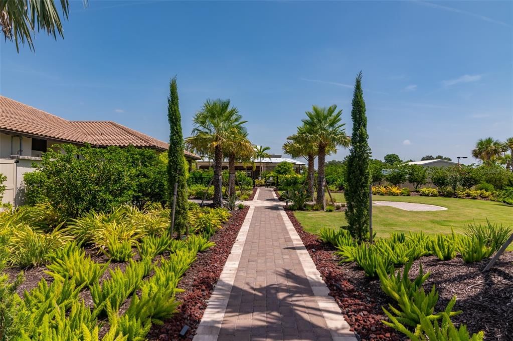 For Sale: $445,000 (2 beds, 2 baths, 1528 Square Feet)