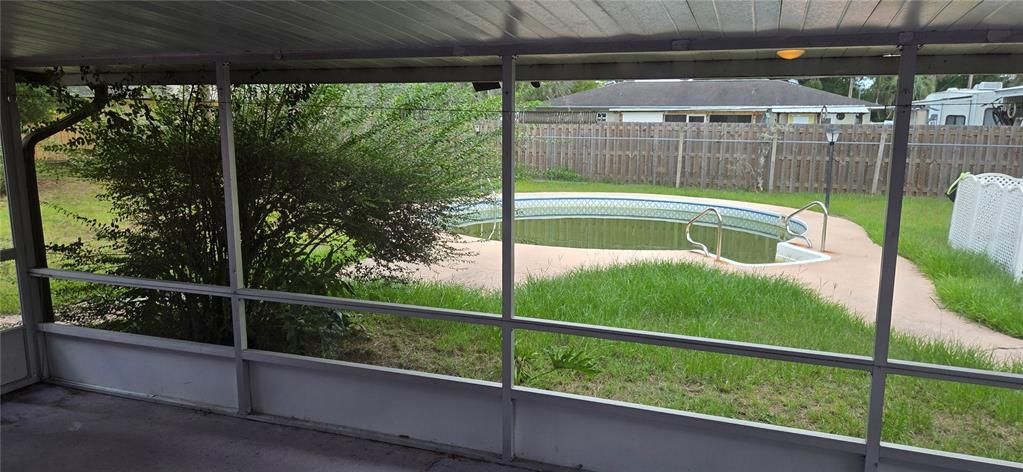 For Sale: $299,900 (3 beds, 2 baths, 1395 Square Feet)