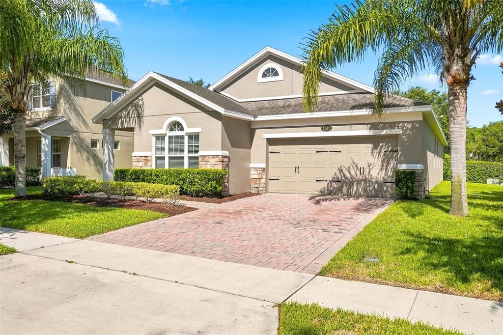 En Venta: $620,000 (4 camas, 2 baños, 2298 Pies cuadrados)