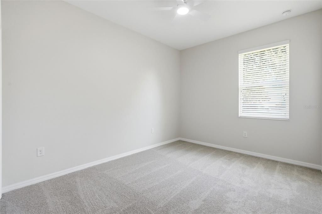 En Venta: $620,000 (4 camas, 2 baños, 2298 Pies cuadrados)