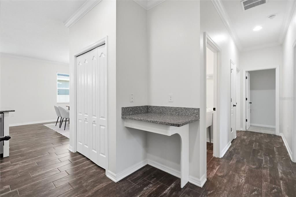 En Venta: $620,000 (4 camas, 2 baños, 2298 Pies cuadrados)