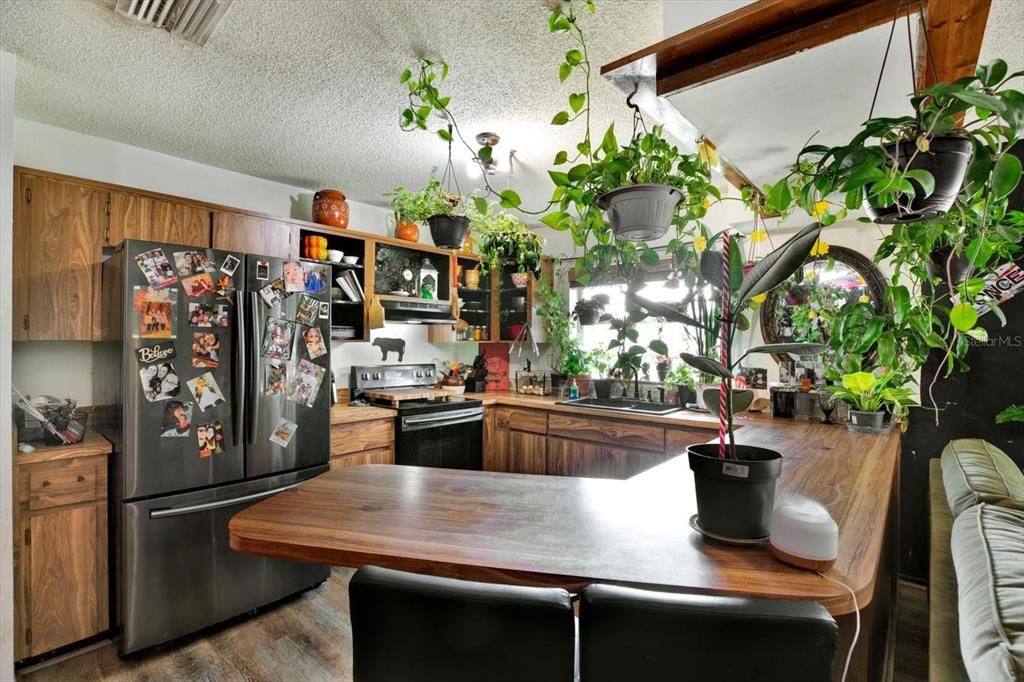 На продажу: $225,000 (3 спален, 1 ванн, 1078 Квадратных фут)