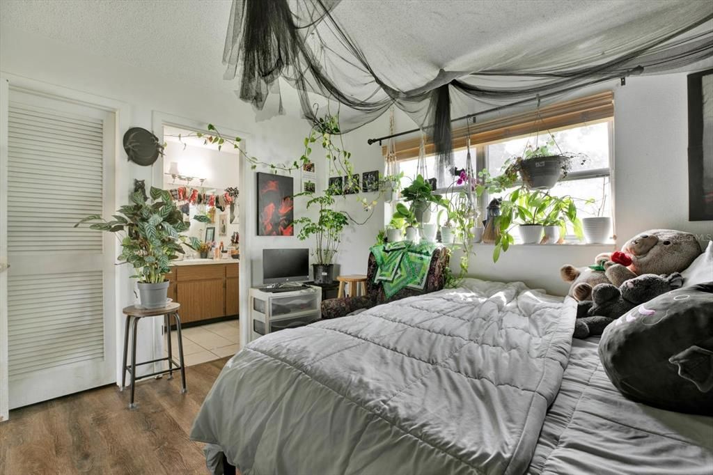 На продажу: $225,000 (3 спален, 1 ванн, 1078 Квадратных фут)