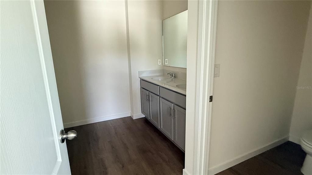 В аренду: $2,900 (5 спален, 3 ванн, 2447 Квадратных фут)