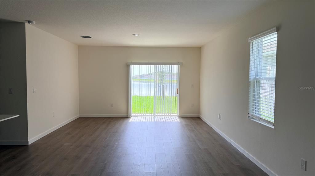 В аренду: $2,900 (5 спален, 3 ванн, 2447 Квадратных фут)