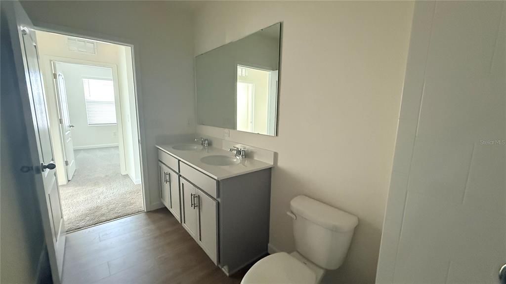 В аренду: $2,900 (5 спален, 3 ванн, 2447 Квадратных фут)