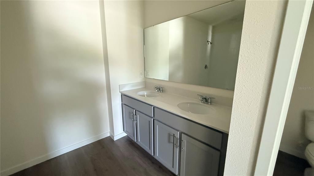 В аренду: $2,900 (5 спален, 3 ванн, 2447 Квадратных фут)