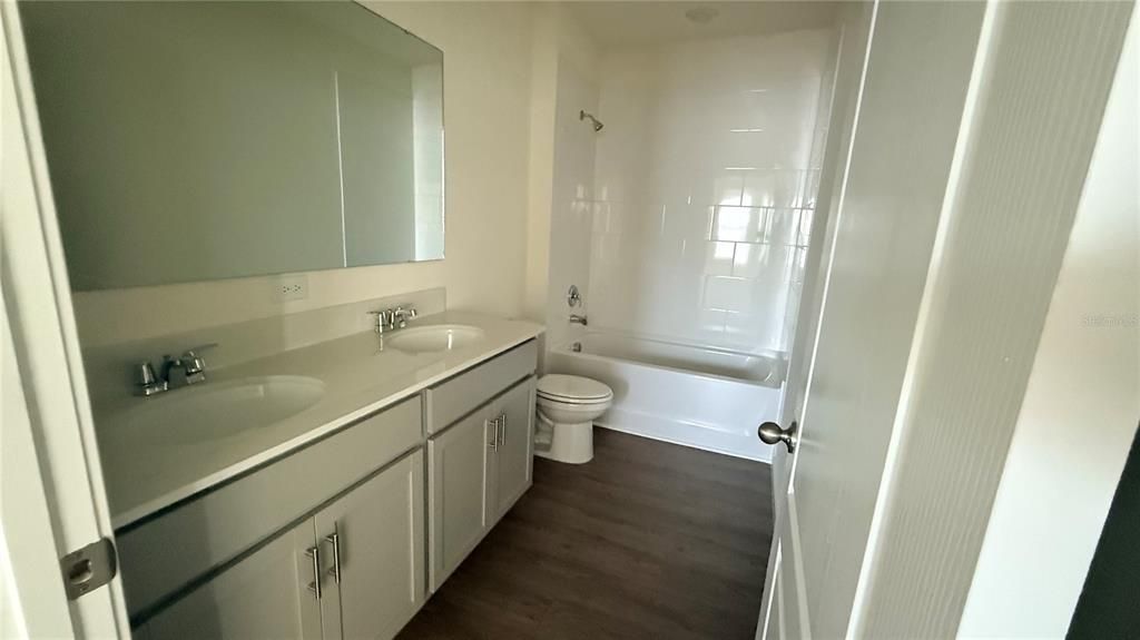 В аренду: $2,900 (5 спален, 3 ванн, 2447 Квадратных фут)