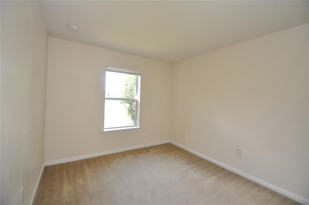 В аренду: $1,900 (3 спален, 2 ванн, 1706 Квадратных фут)