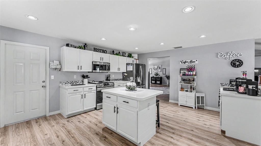 For Sale: $489,000 (4 beds, 3 baths, 3029 Square Feet)