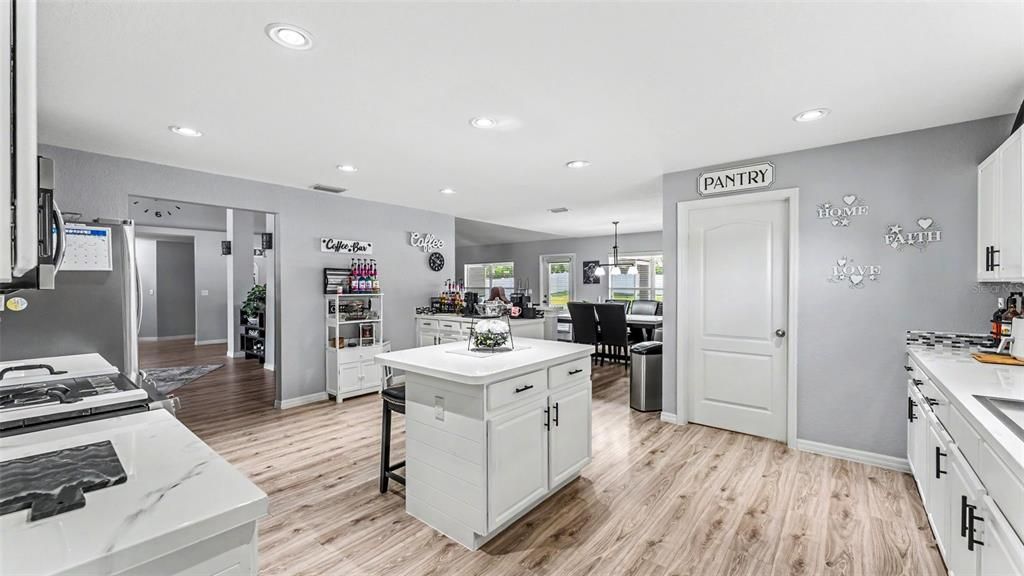 For Sale: $489,000 (4 beds, 3 baths, 3029 Square Feet)