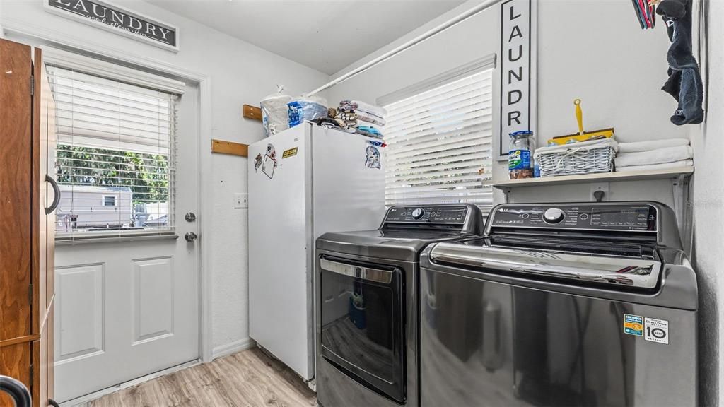 For Sale: $489,000 (4 beds, 3 baths, 3029 Square Feet)
