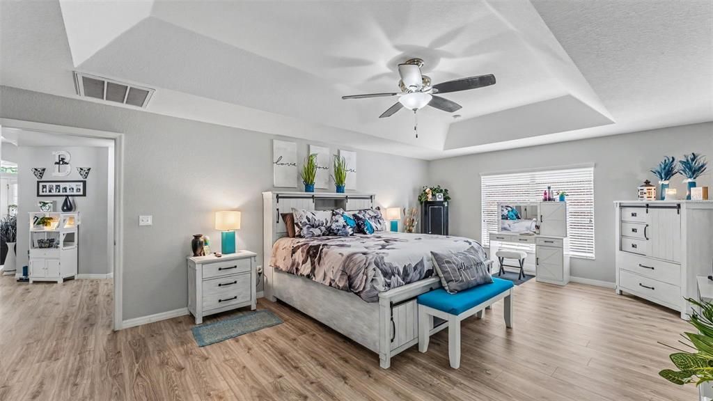 For Sale: $489,000 (4 beds, 3 baths, 3029 Square Feet)