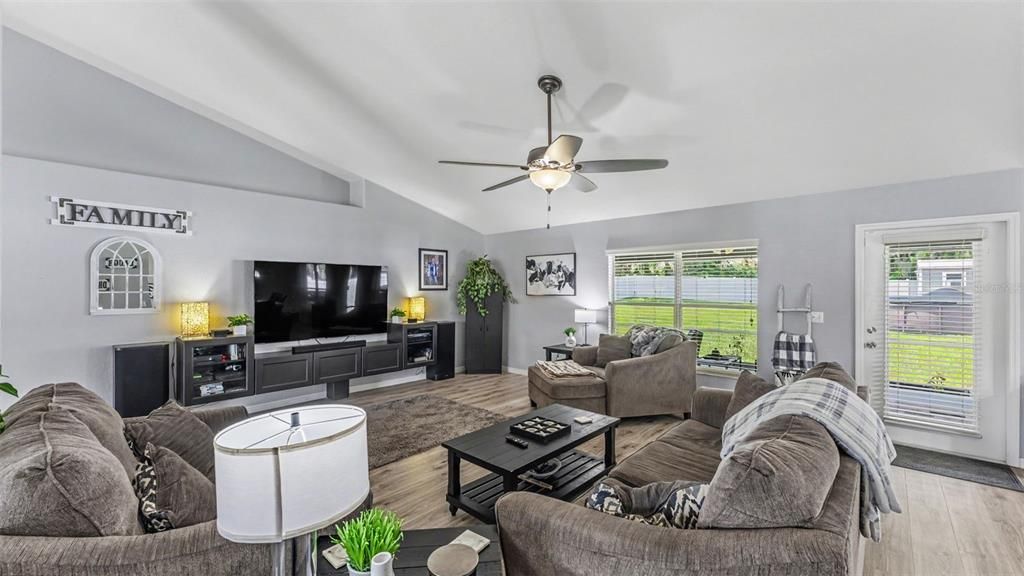 For Sale: $489,000 (4 beds, 3 baths, 3029 Square Feet)
