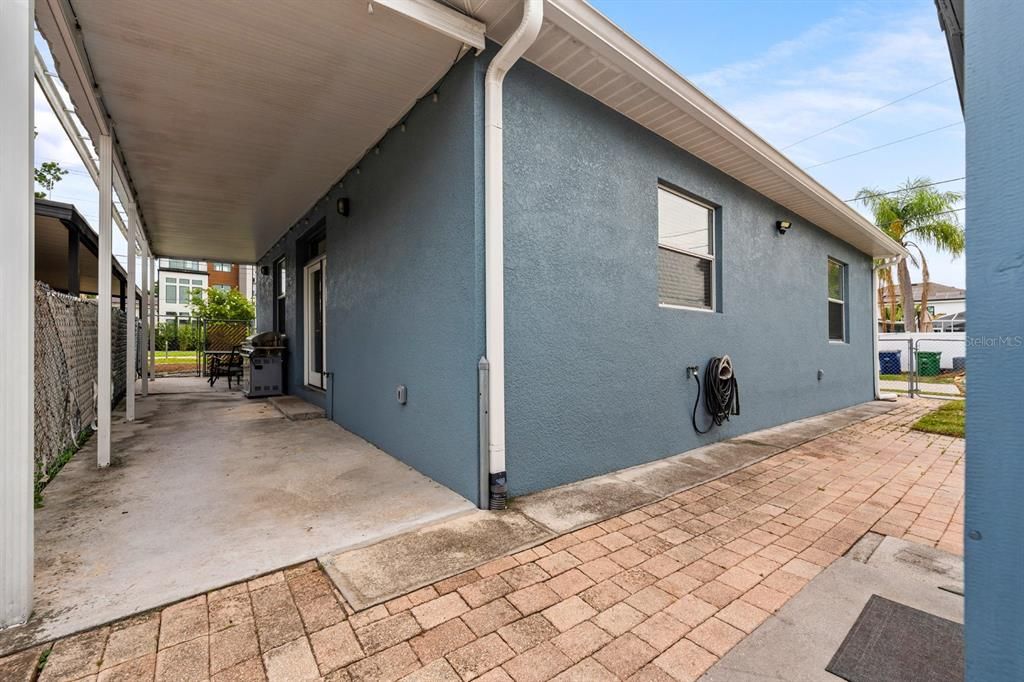 For Sale: $619,000 (3 beds, 3 baths, 1548 Square Feet)