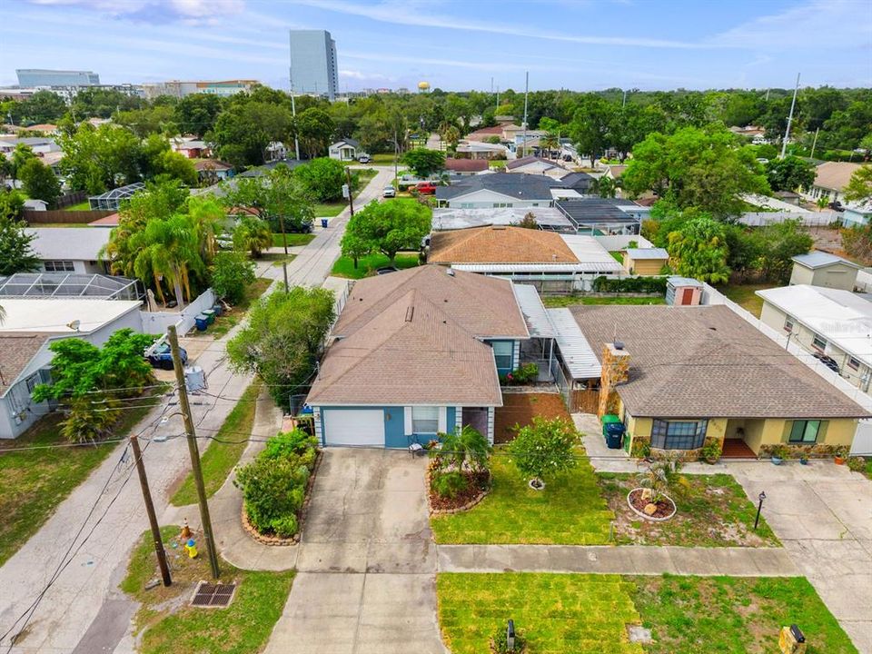 For Sale: $619,000 (3 beds, 3 baths, 1548 Square Feet)