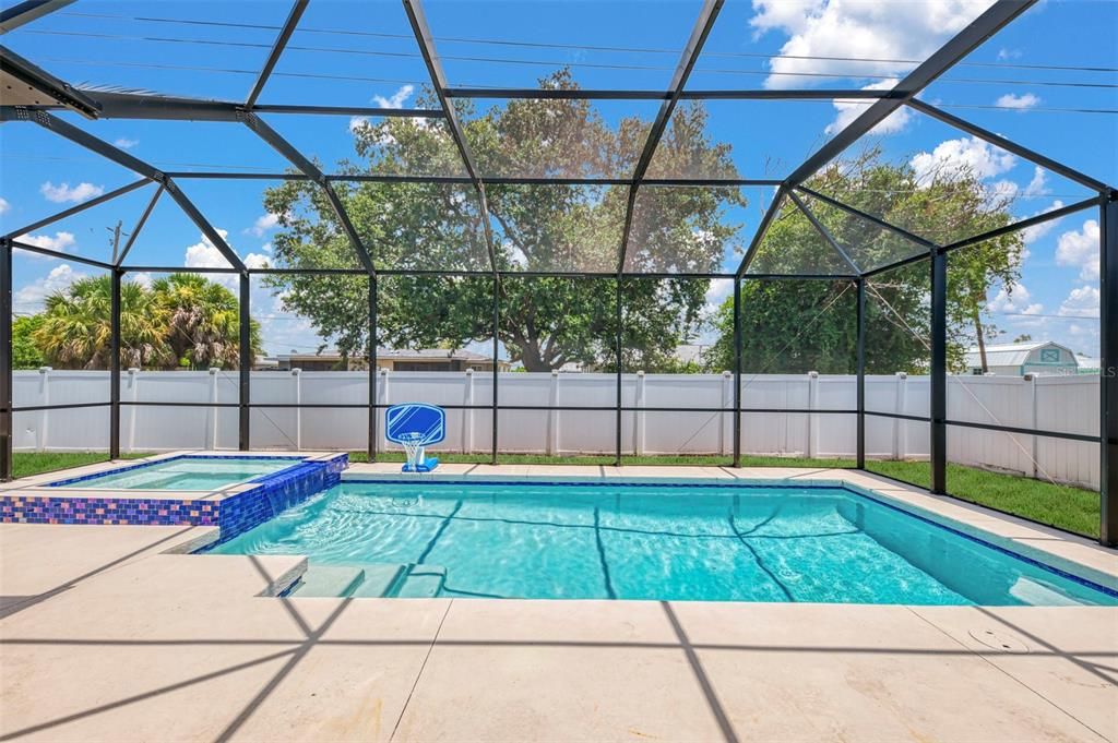 For Sale: $539,800 (4 beds, 2 baths, 2202 Square Feet)