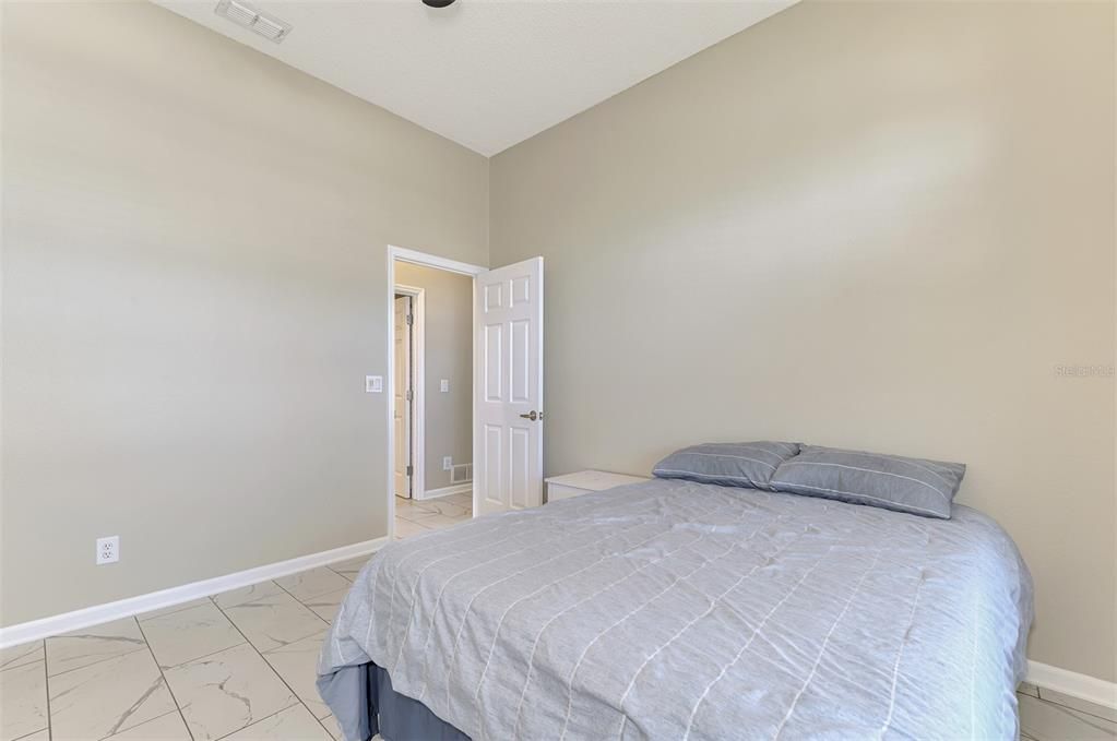 For Sale: $539,800 (4 beds, 2 baths, 2202 Square Feet)
