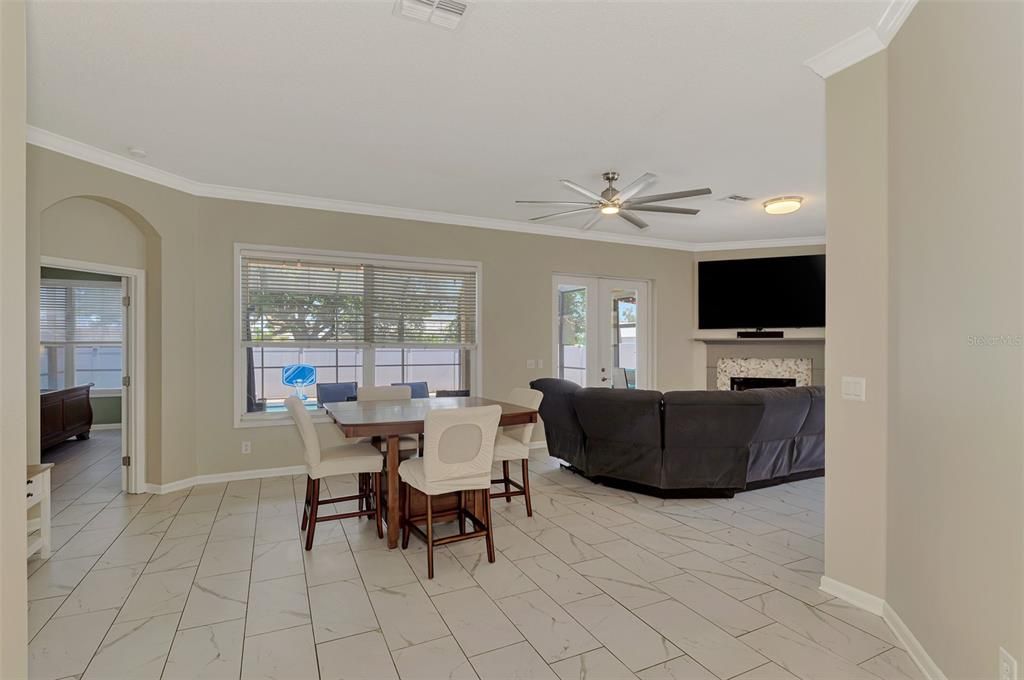 For Sale: $539,800 (4 beds, 2 baths, 2202 Square Feet)