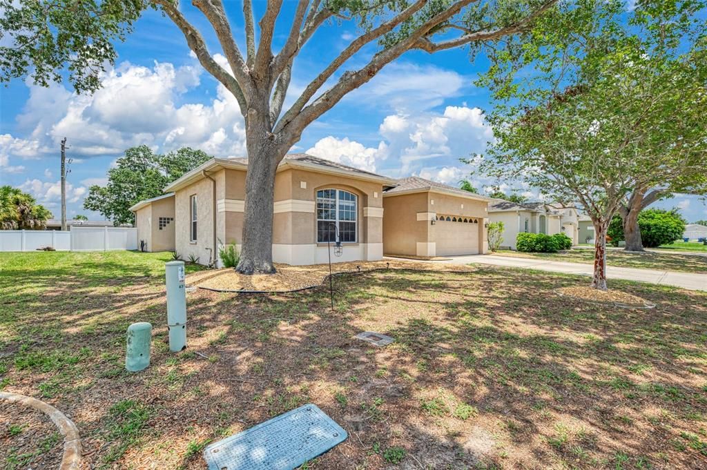 For Sale: $539,800 (4 beds, 2 baths, 2202 Square Feet)