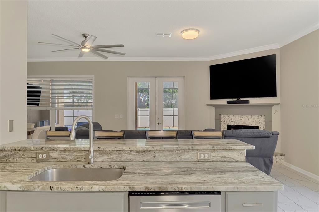For Sale: $539,800 (4 beds, 2 baths, 2202 Square Feet)