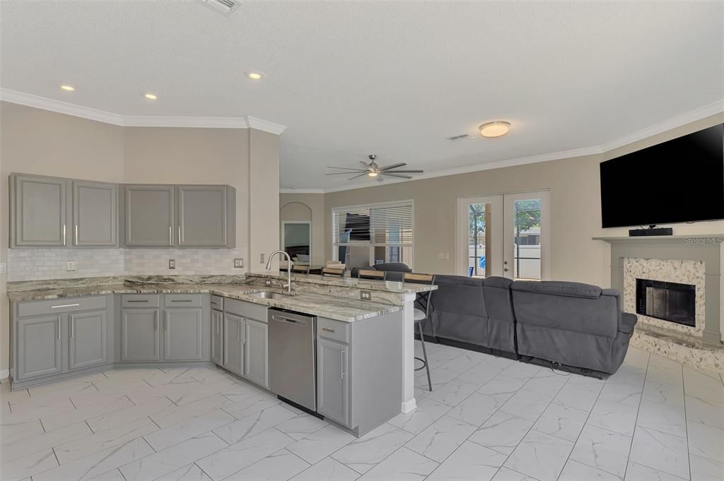 For Sale: $539,800 (4 beds, 2 baths, 2202 Square Feet)