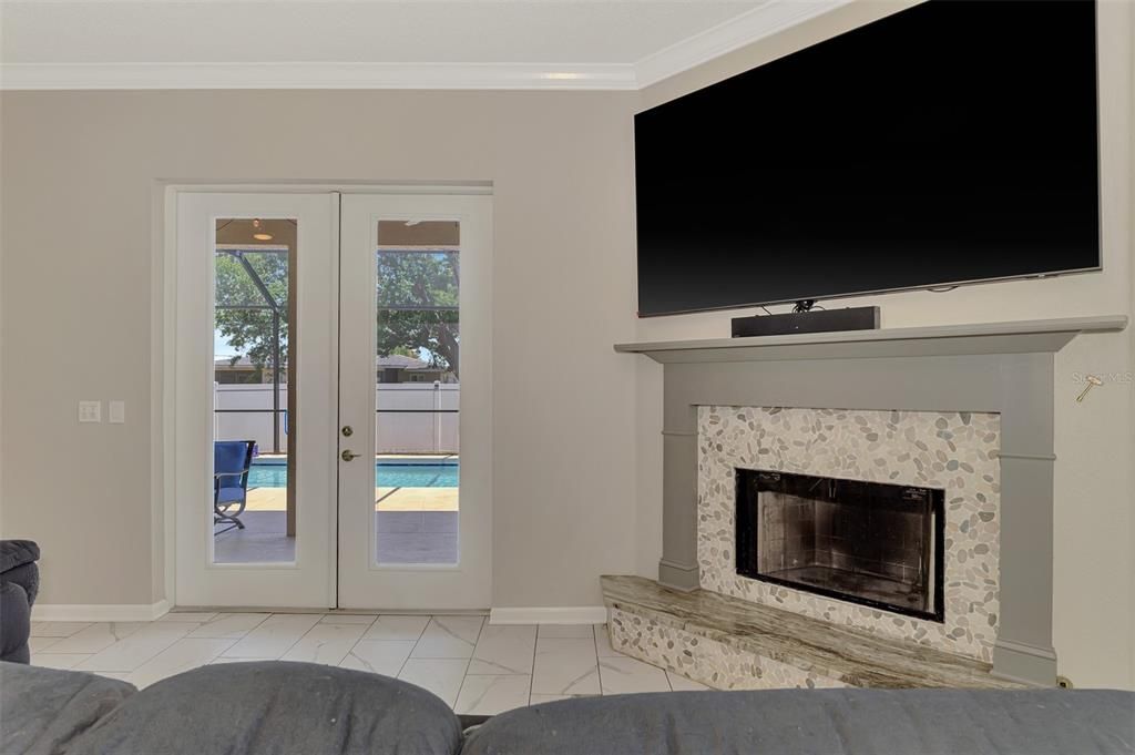 For Sale: $539,800 (4 beds, 2 baths, 2202 Square Feet)