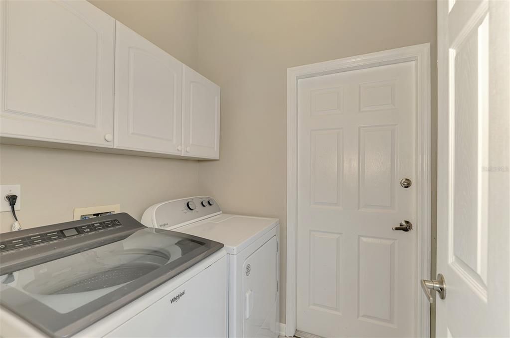 For Sale: $539,800 (4 beds, 2 baths, 2202 Square Feet)