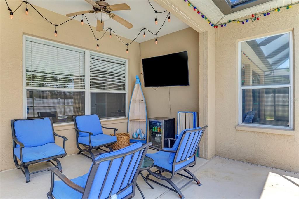 For Sale: $539,800 (4 beds, 2 baths, 2202 Square Feet)