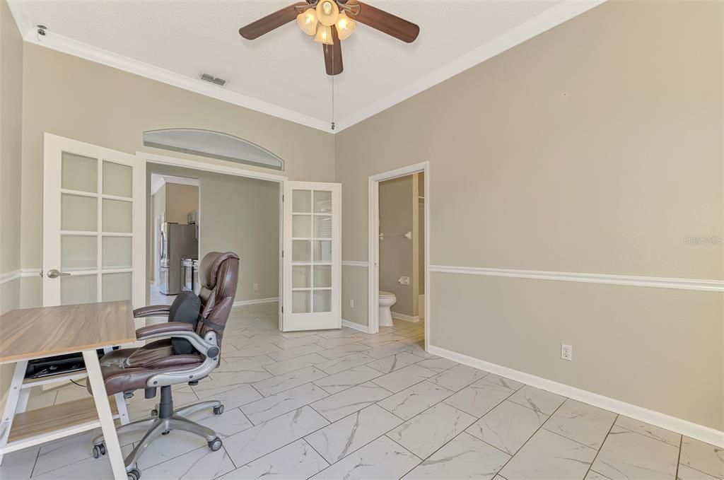 For Sale: $539,800 (4 beds, 2 baths, 2202 Square Feet)