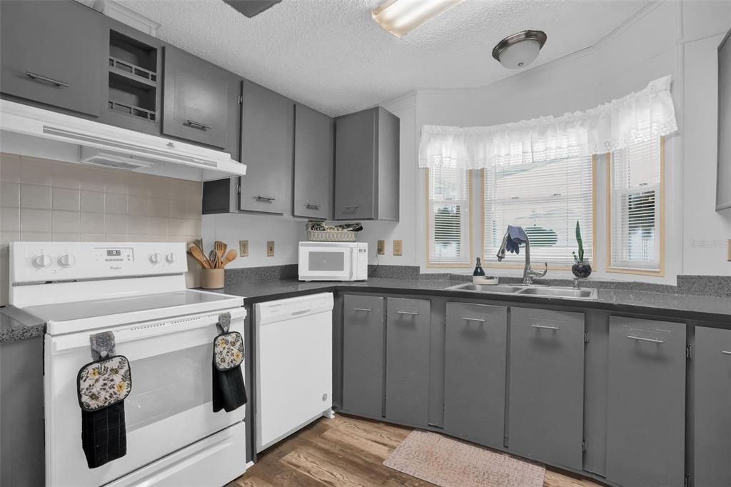 En Venta: $140,000 (2 camas, 2 baños, 1144 Pies cuadrados)
