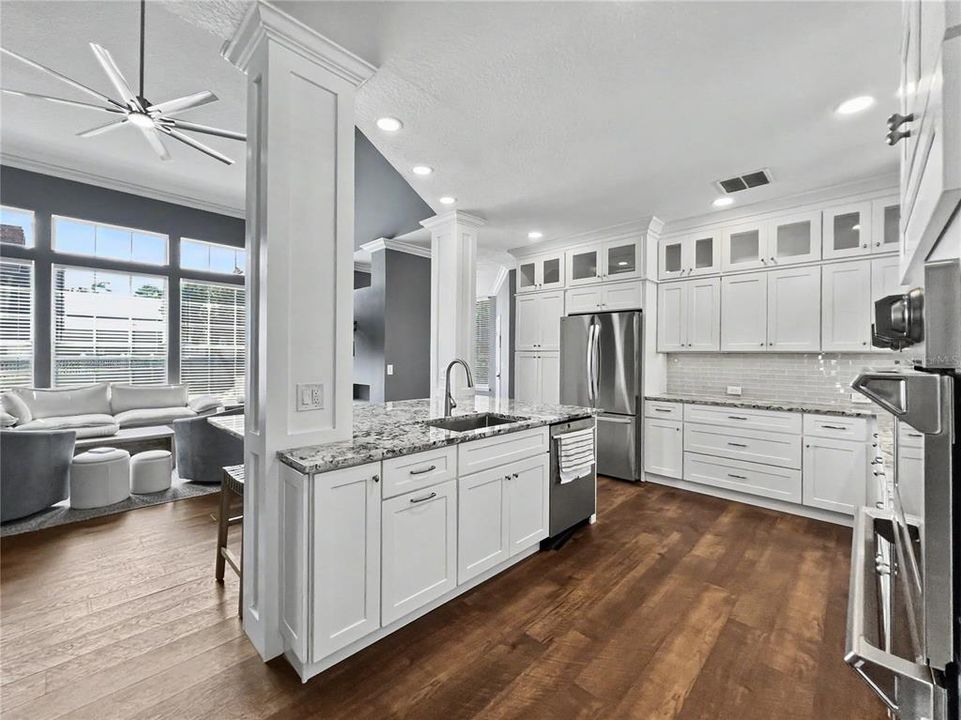 На продажу: $995,000 (3 спален, 2 ванн, 2077 Квадратных фут)
