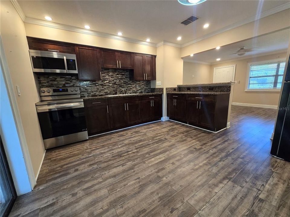 В аренду: $1,650 (2 спален, 1 ванн, 1680 Квадратных фут)