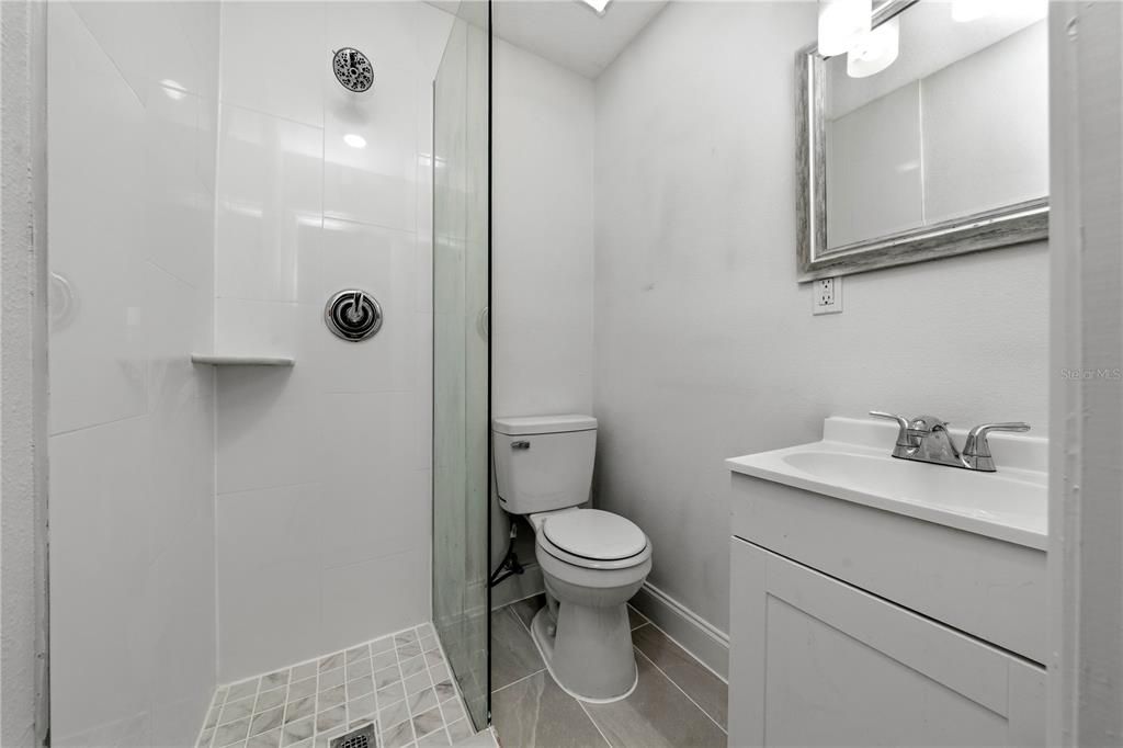 В аренду: $3,000 (3 спален, 2 ванн, 950 Квадратных фут)