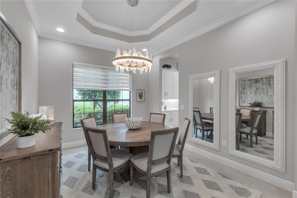 For Sale: $1,350,000 (3 beds, 3 baths, 2686 Square Feet)
